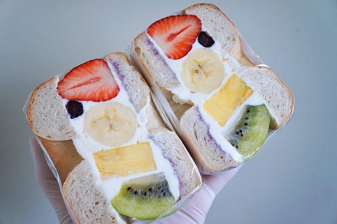 Post 2 by CLOVER BAGEL クローバーベーグル on Instagram (image)