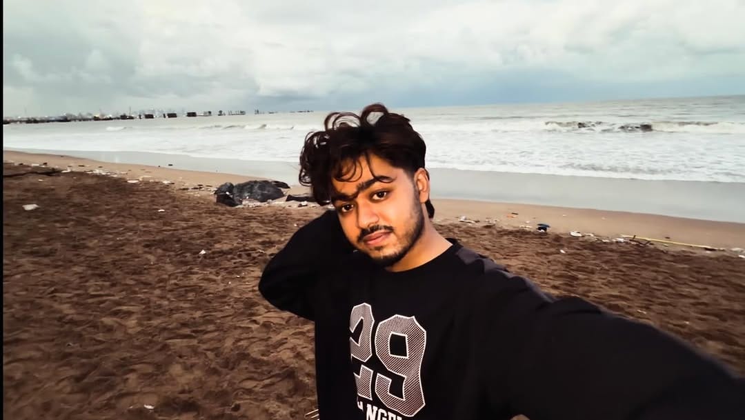 Post 3 by Asif Shaikh on Instagram (carousel)
