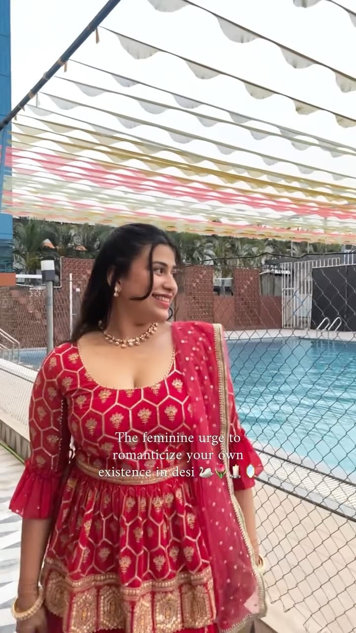 Post 5 by Divya on Instagram (video)