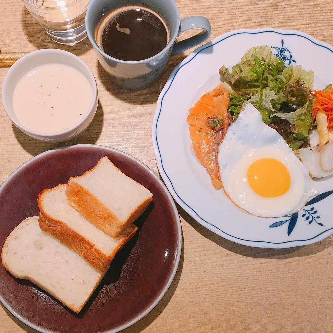 Post 1 by きょうの朝ごはん🍞 / 朝食 / モーニング on Instagram (image)