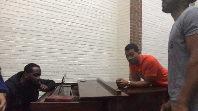 Post 6 by Soloman Howard on Instagram (video)