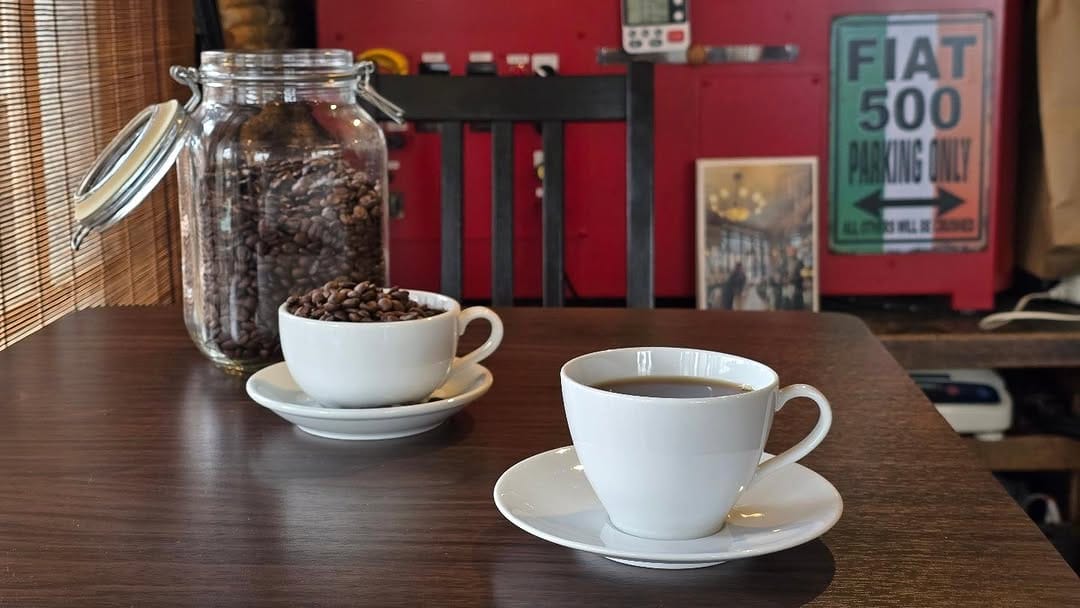 Post 3 by ROSSi Cafe Shizuoka on Instagram (carousel)