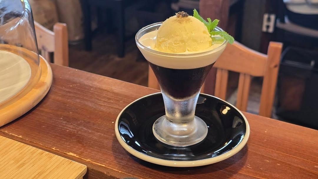 Post 7 by ROSSi Cafe Shizuoka on Instagram (image)