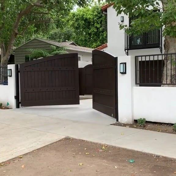 Post 9 by Dynamic Garage Door on Instagram (video)