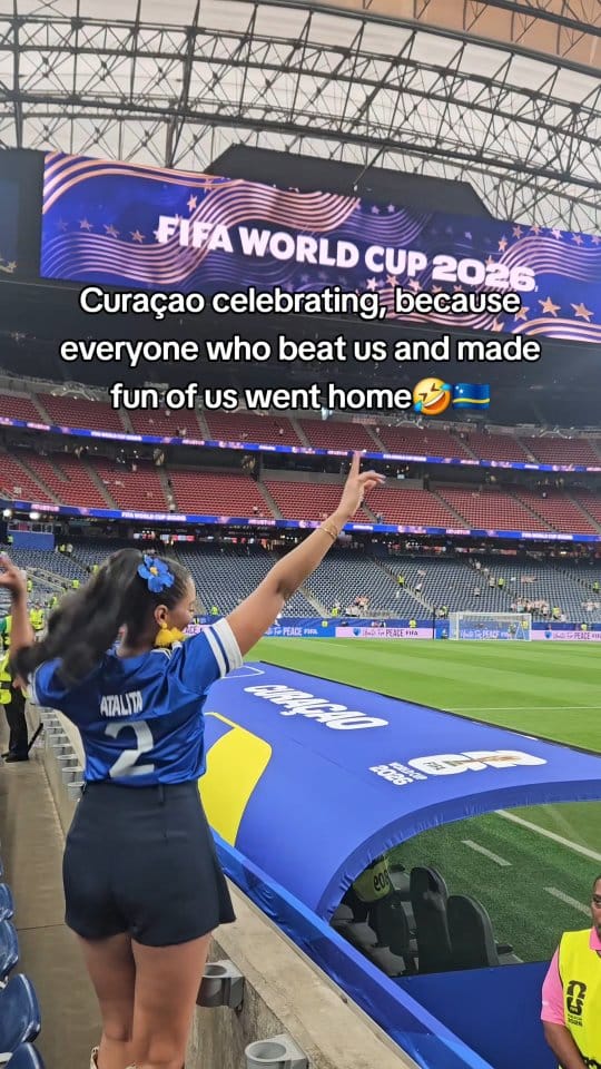Post 2 by Alexandra Atalita 🇨🇼 on Instagram (video)