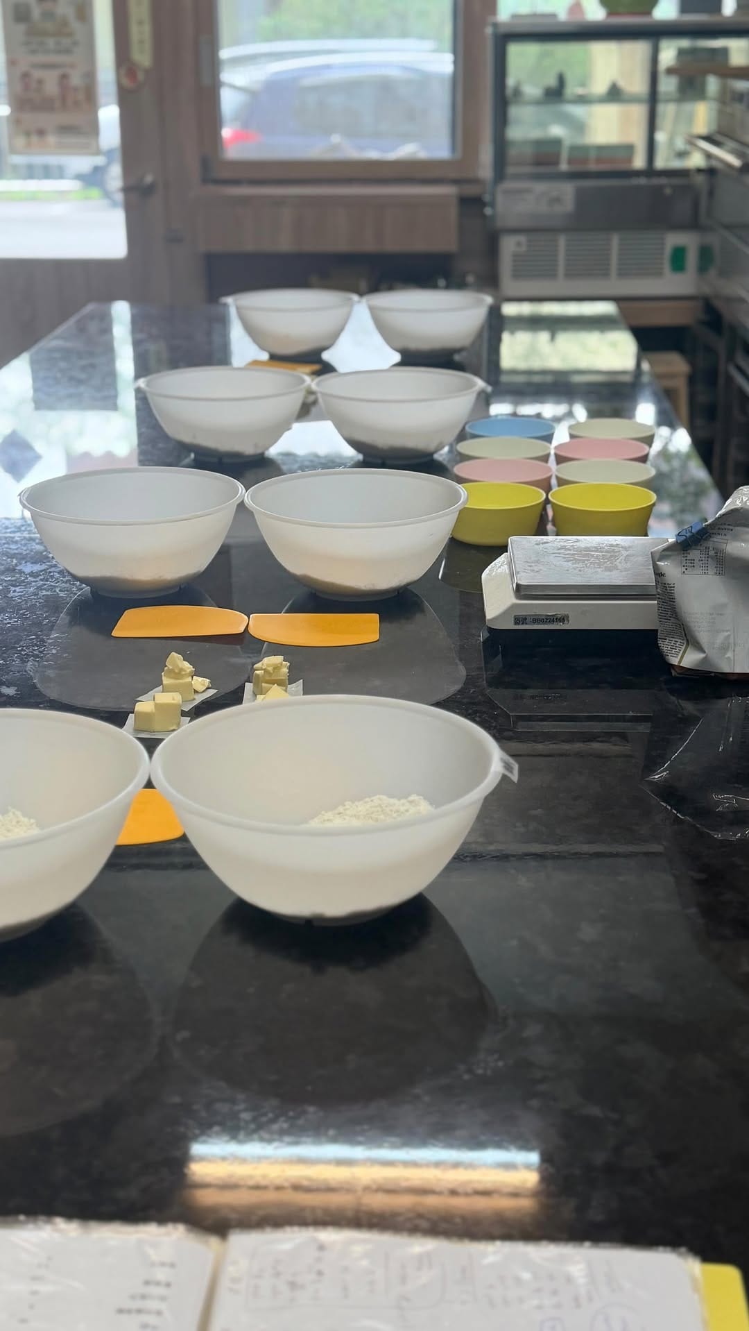Post 5 by 𝐀𝐦𝐚𝐢 𝐏𝐚̂𝐭𝐢𝐬𝐬𝐞𝐫𝐢𝐞｜阿麥甜點 on Instagram (video)