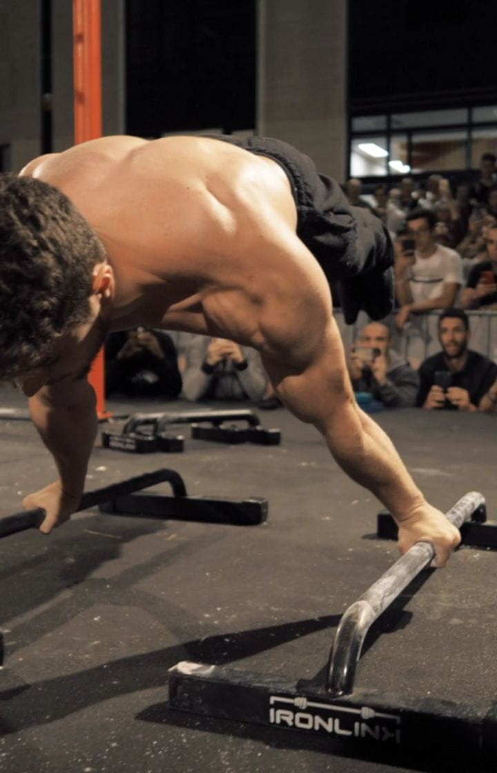 Post 10 by Emanuele Majeli 🇮🇹 on Instagram (video)