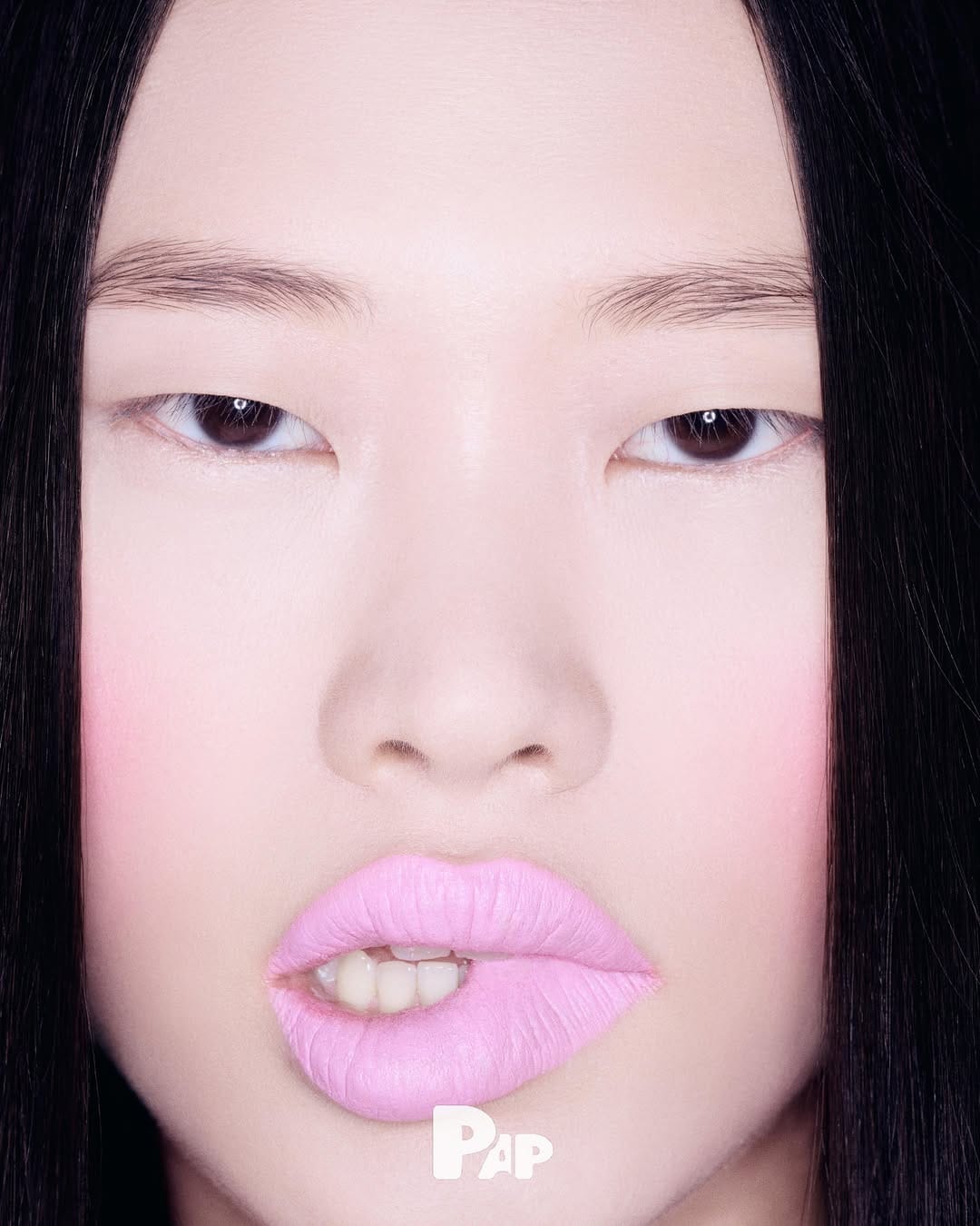Post 7 by Lotte | Fashion Photographer on Instagram (carousel)