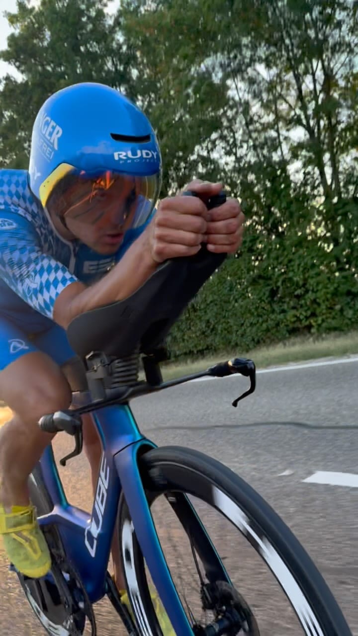 Post 2 by Andreas Dreitz on Instagram (video)