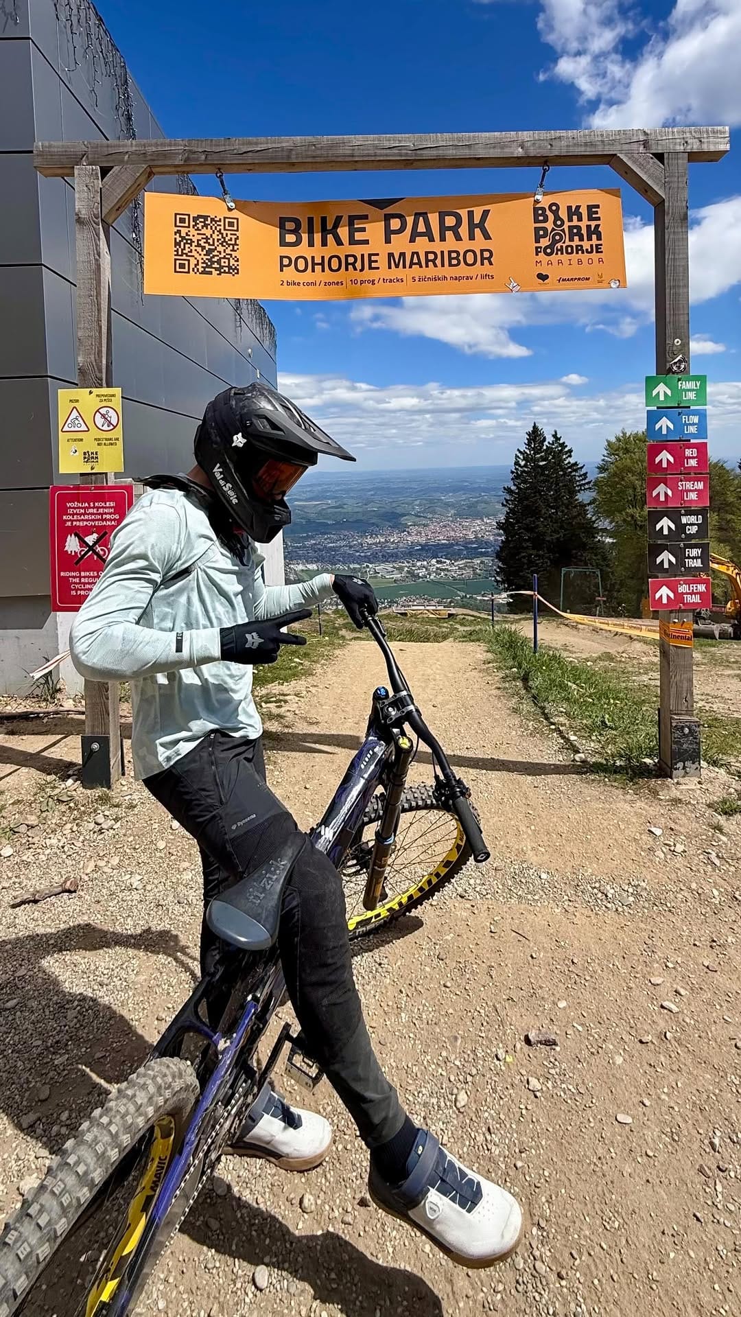 Post 10 by Riccardo Vender on Instagram (video)