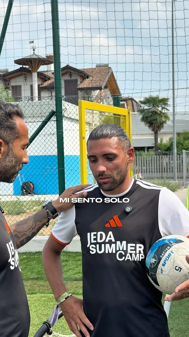 Post 2 by ⚽️ Jeda Capucho Neves on Instagram (video)