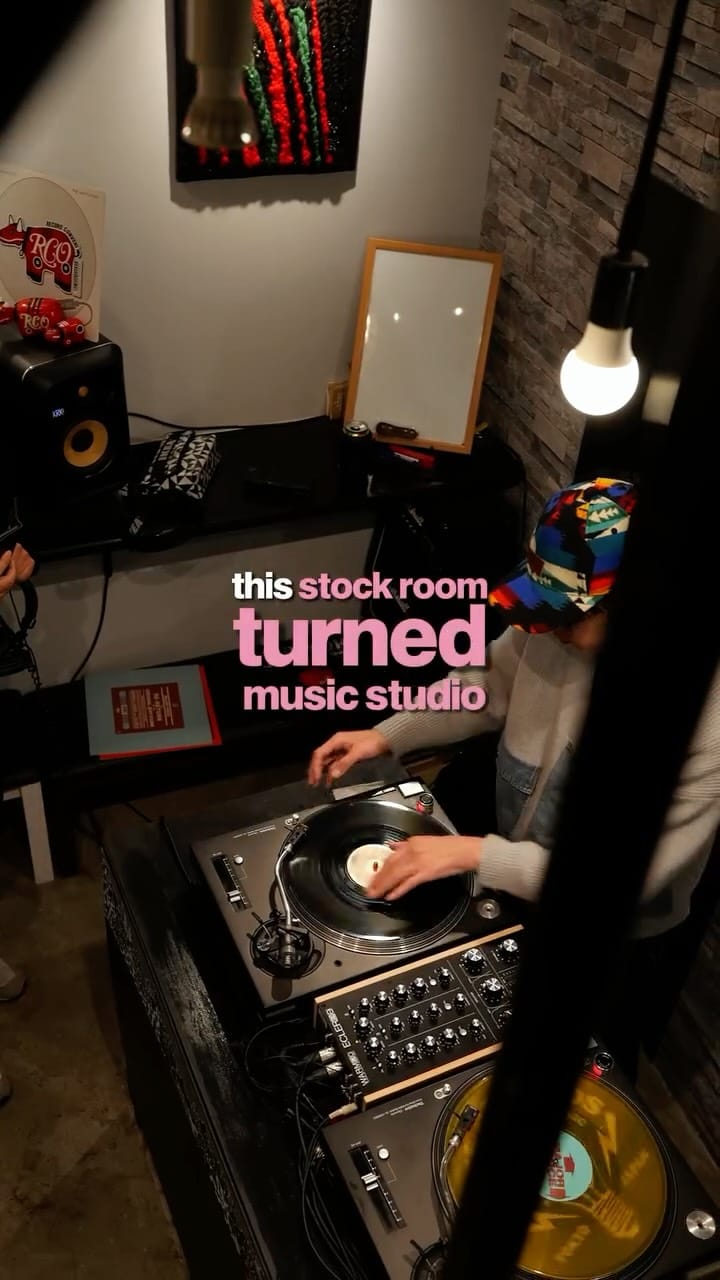 Post 9 by レコードコンビニ on Instagram (video)