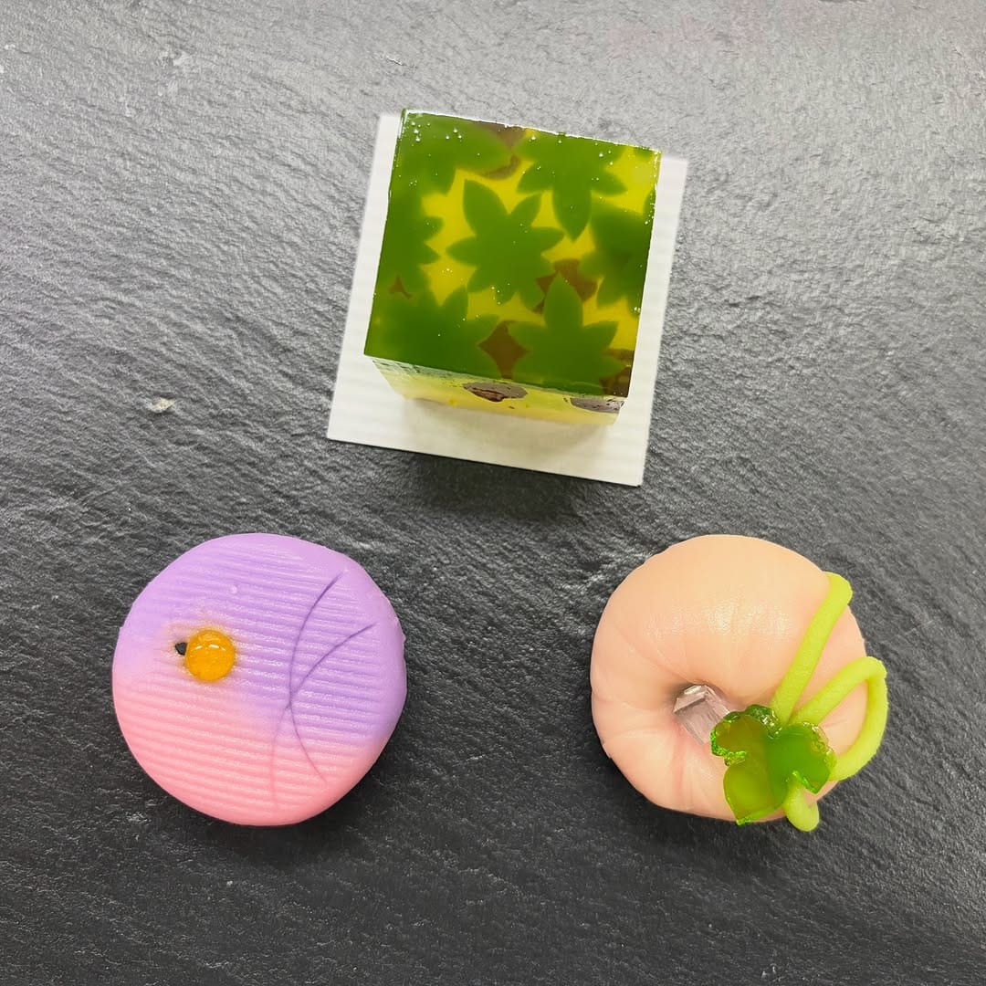 Post 3 by 富久屋　武州松山和菓子 (埼玉県東松山市) on Instagram (carousel)