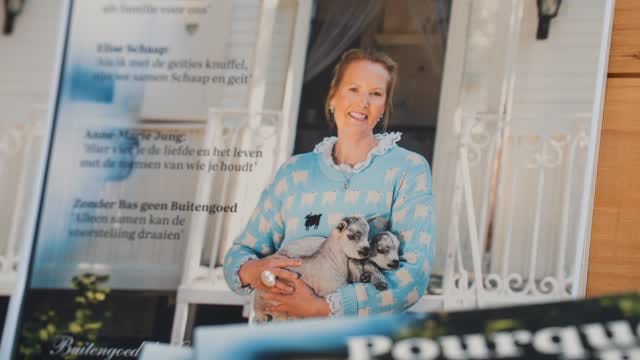 Post 8 by Anja Versteeg-Peters on Instagram (video)