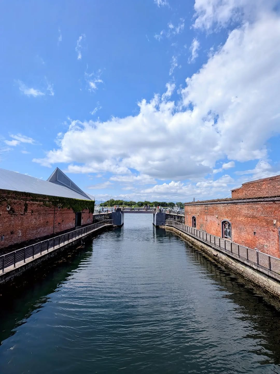 Post 8 by 【公式】金森赤レンガ倉庫　Kanemori Red Brick Warehouse on Instagram (image)