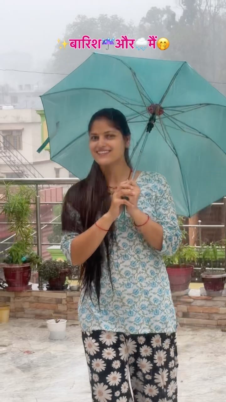Post 3 by 𝐀𝐍𝐈𝐒𝐒𝐀 𝐑𝐀𝐍𝐆𝐇𝐀𝐑 on Instagram (video)
