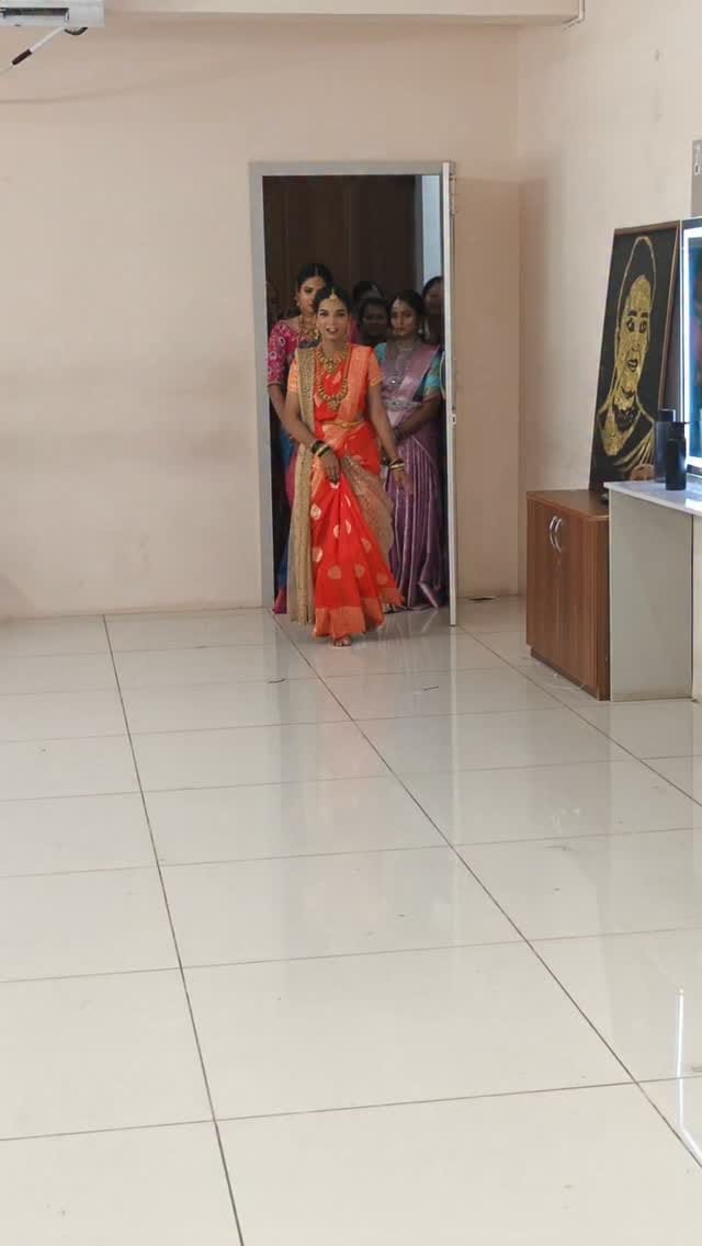 Post 3 by Dr.Brundha_Makeup_Artist on Instagram (video)