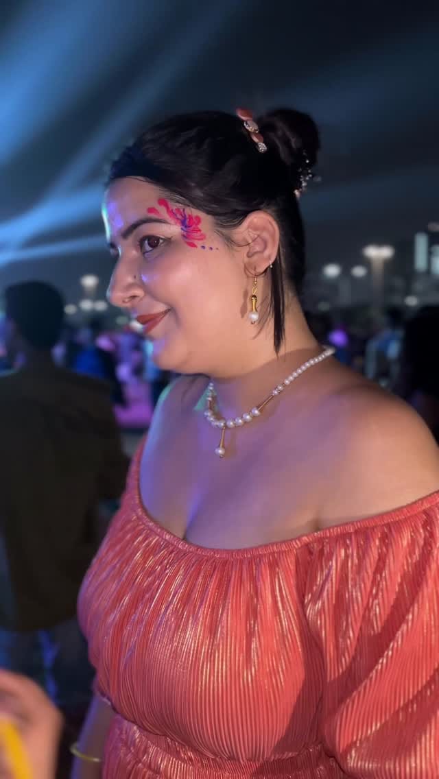 Post 9 by Aakarshi Jolly on Instagram (video)