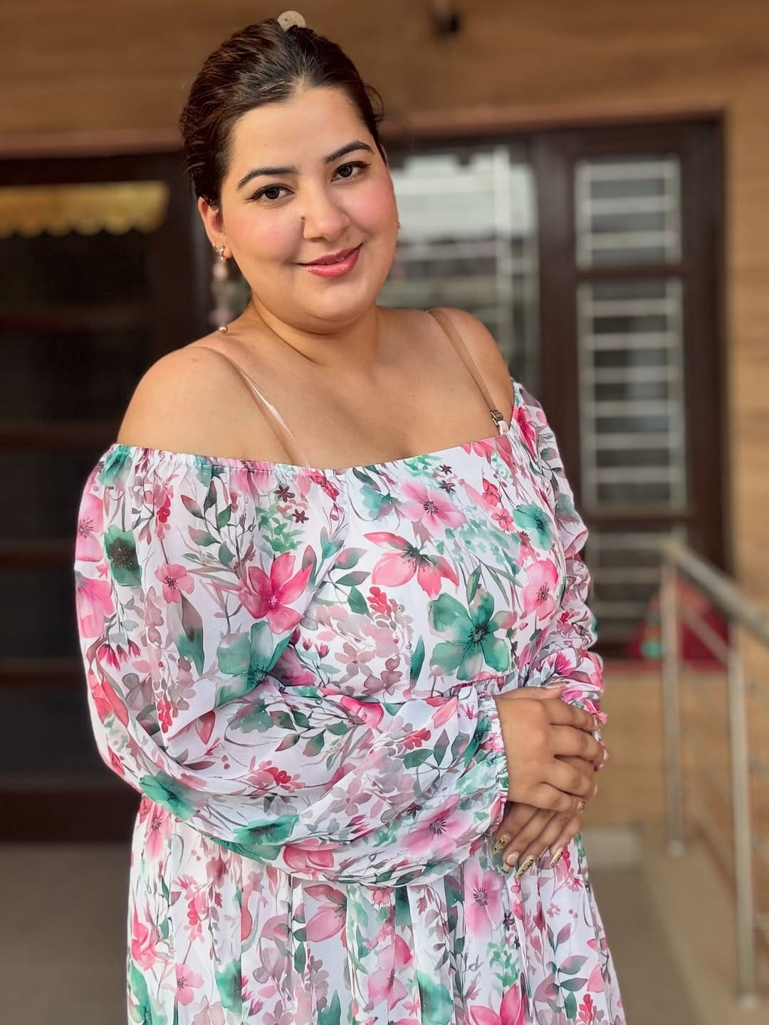 Post 8 by Aakarshi Jolly on Instagram (carousel)