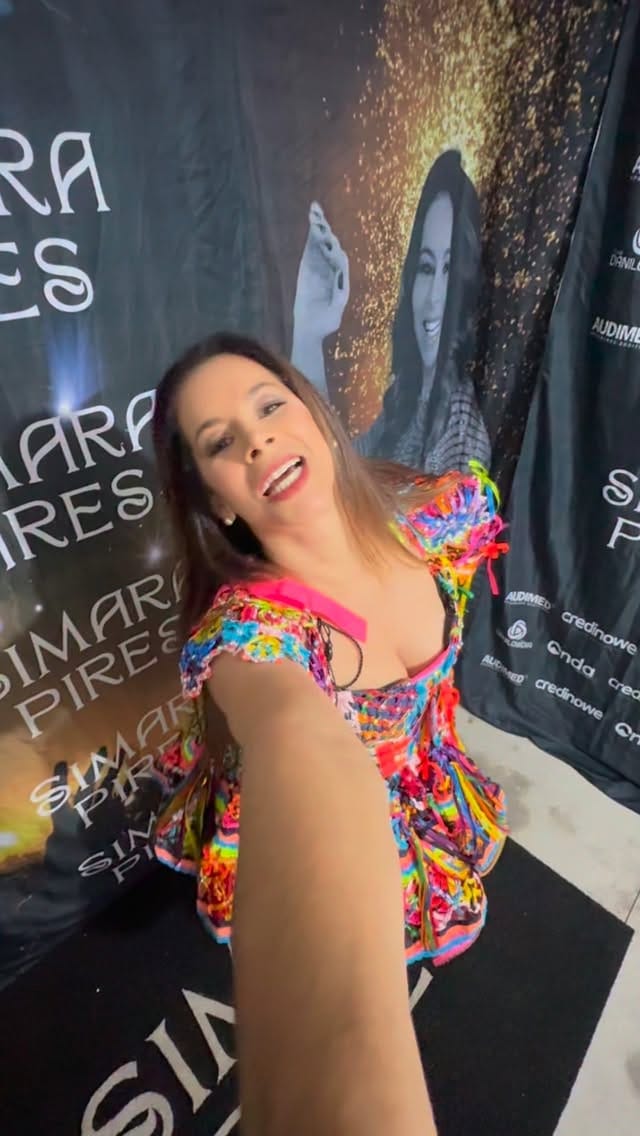 Post 5 by Simara Pires on Instagram (video)