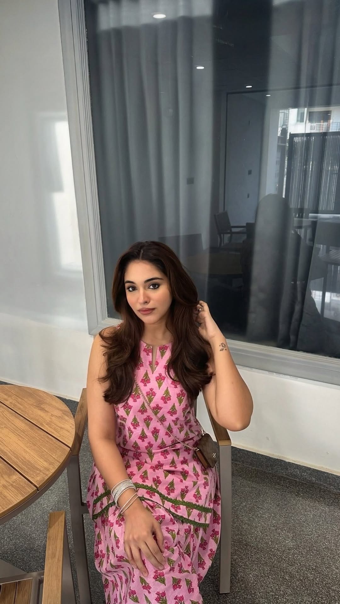 Post 3 by Priya Dora on Instagram (video)