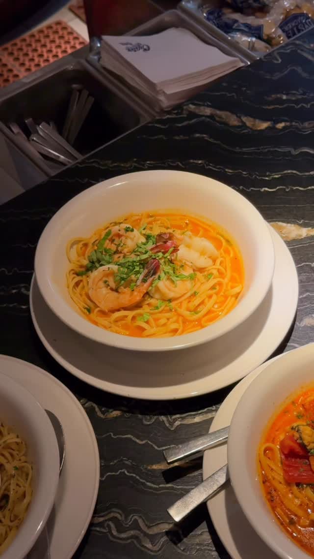 Post 9 by Eat Your Heart Out on Instagram (video)