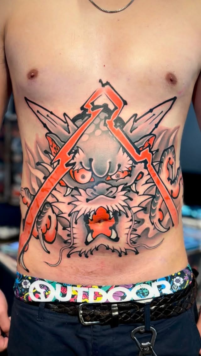 Post 3 by TATTOO タトゥー Osaka 大阪 TOMOYA on Instagram (video)