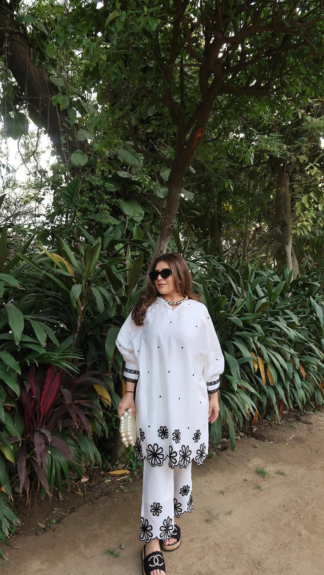 Post 8 by Jhanvi Dang on Instagram (video)