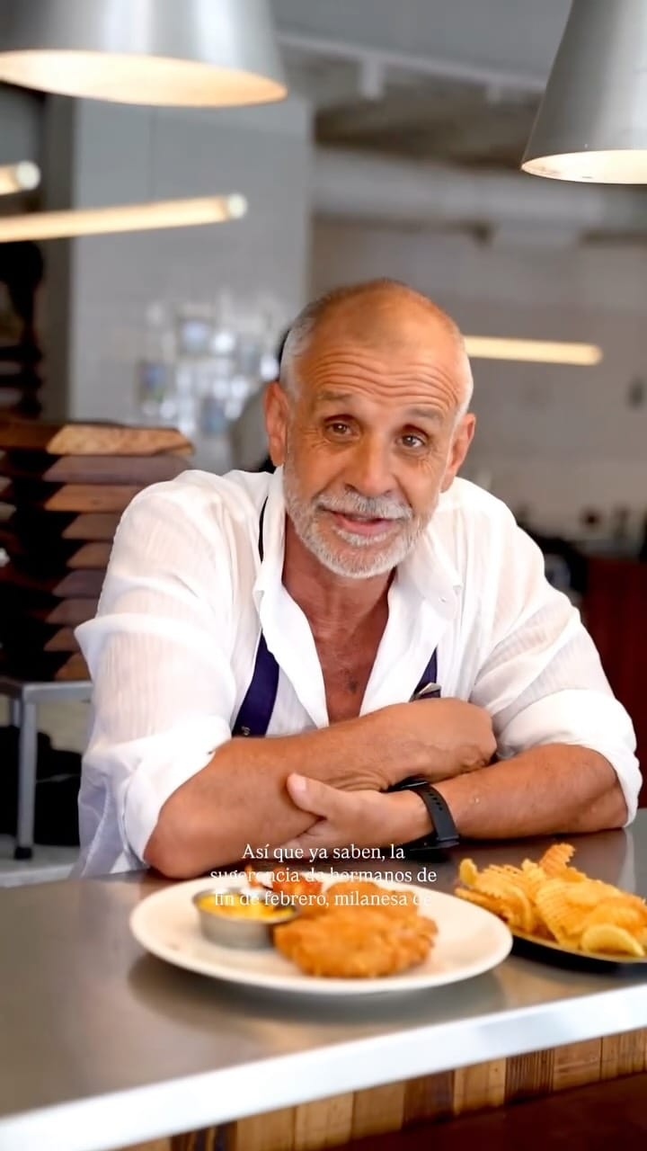 Post 10 by Las Camelias on Instagram (video)