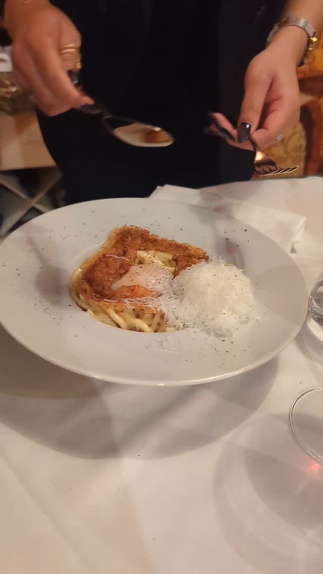 Post 10 by ᴀʙʀᴜᴢᴢᴏ ғᴏᴏᴅ ɢᴜɪᴅᴇ on Instagram (video)
