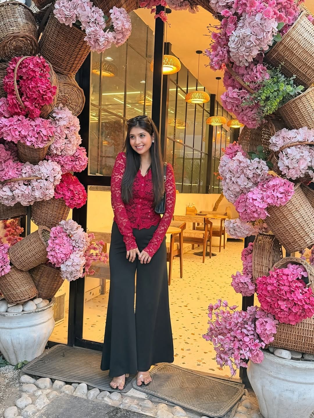 Post 10 by Mansiii🌷 on Instagram (carousel)
