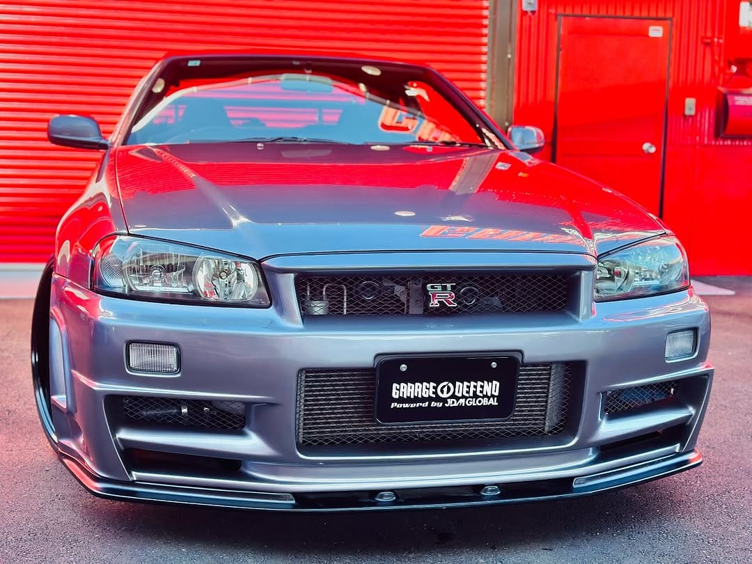 Post 4 by GARAGE  DEFEND on Instagram (carousel)