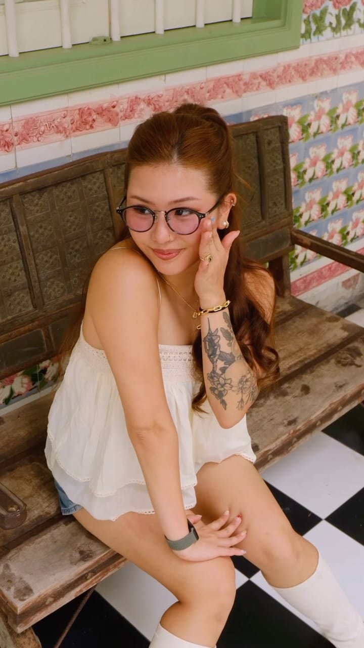 Post 8 by OWNDAYS SINGAPORE on Instagram (video)