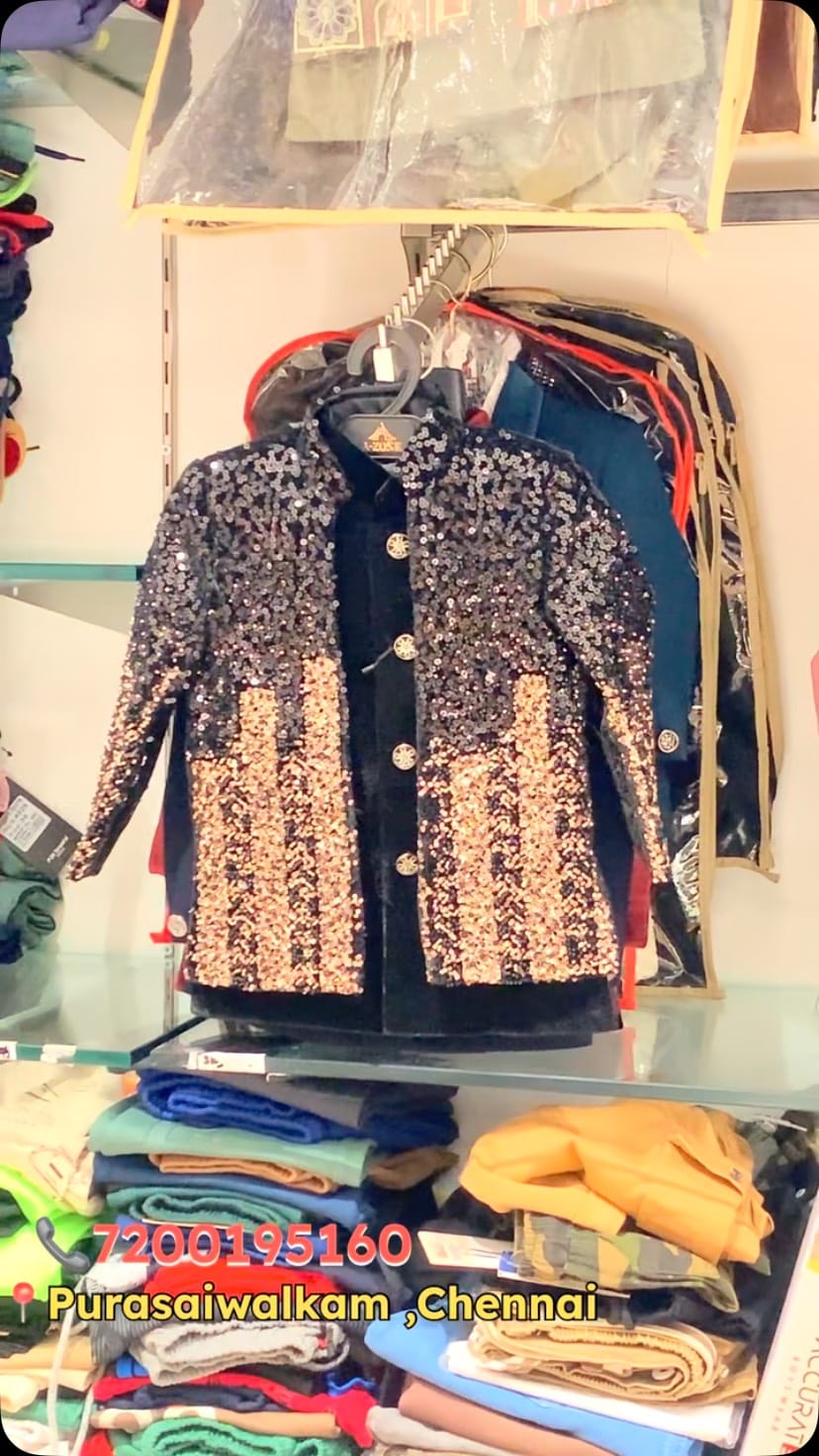 Post 4 by Kamal Fashion World on Instagram (video)