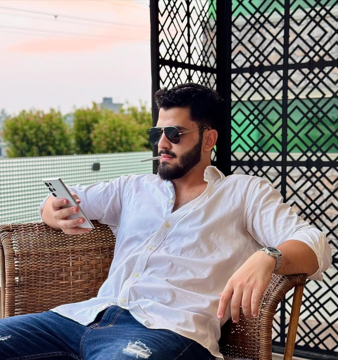Post 10 by علی خان لا لا on Instagram (carousel)