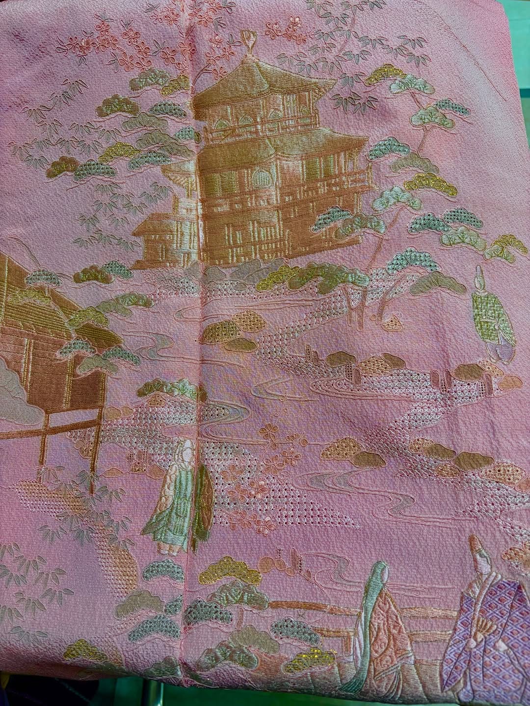 Post 2 by リサイクル着物三喜屋 on Instagram (carousel)