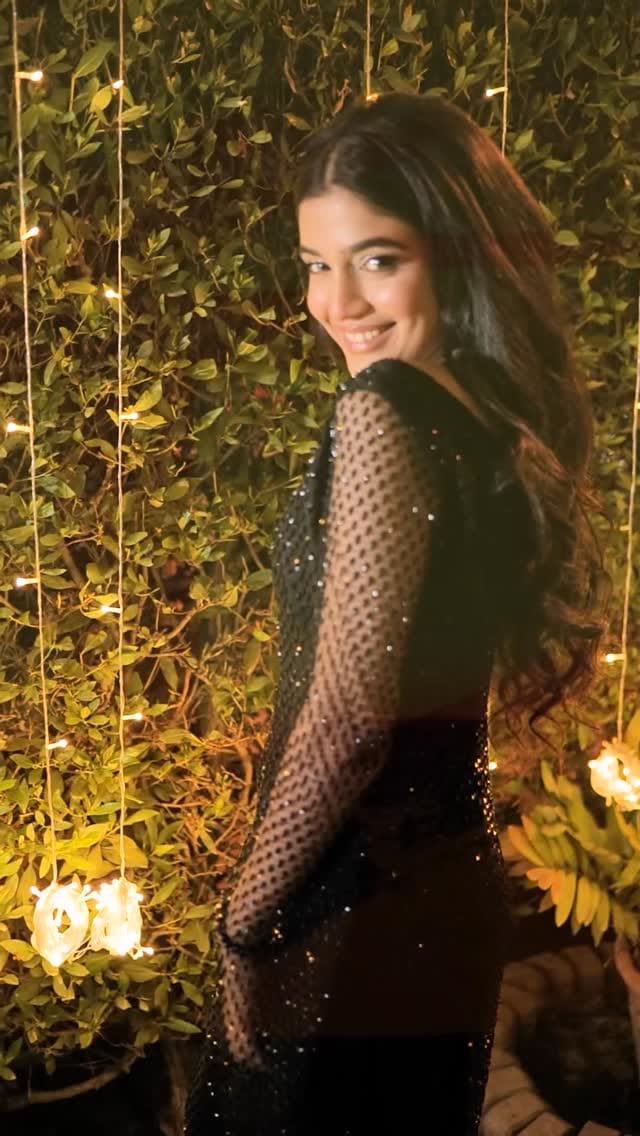 Post 3 by HAFSA SIDDIQUE on Instagram (video)