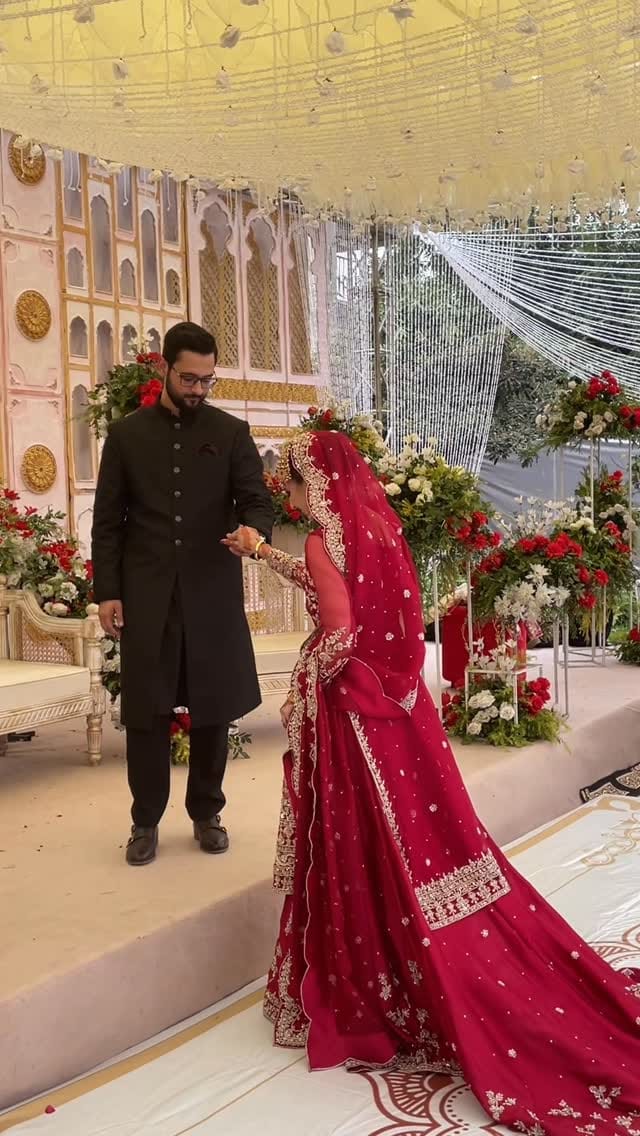 Post 6 by HAFSA SIDDIQUE on Instagram (video)