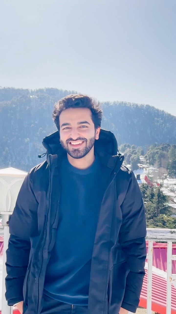 Post 3 by 𝑽𝒂𝒊𝒃𝒉𝒂𝒗 𝑮𝒂𝒏𝒅𝒉𝒊 on Instagram (video)