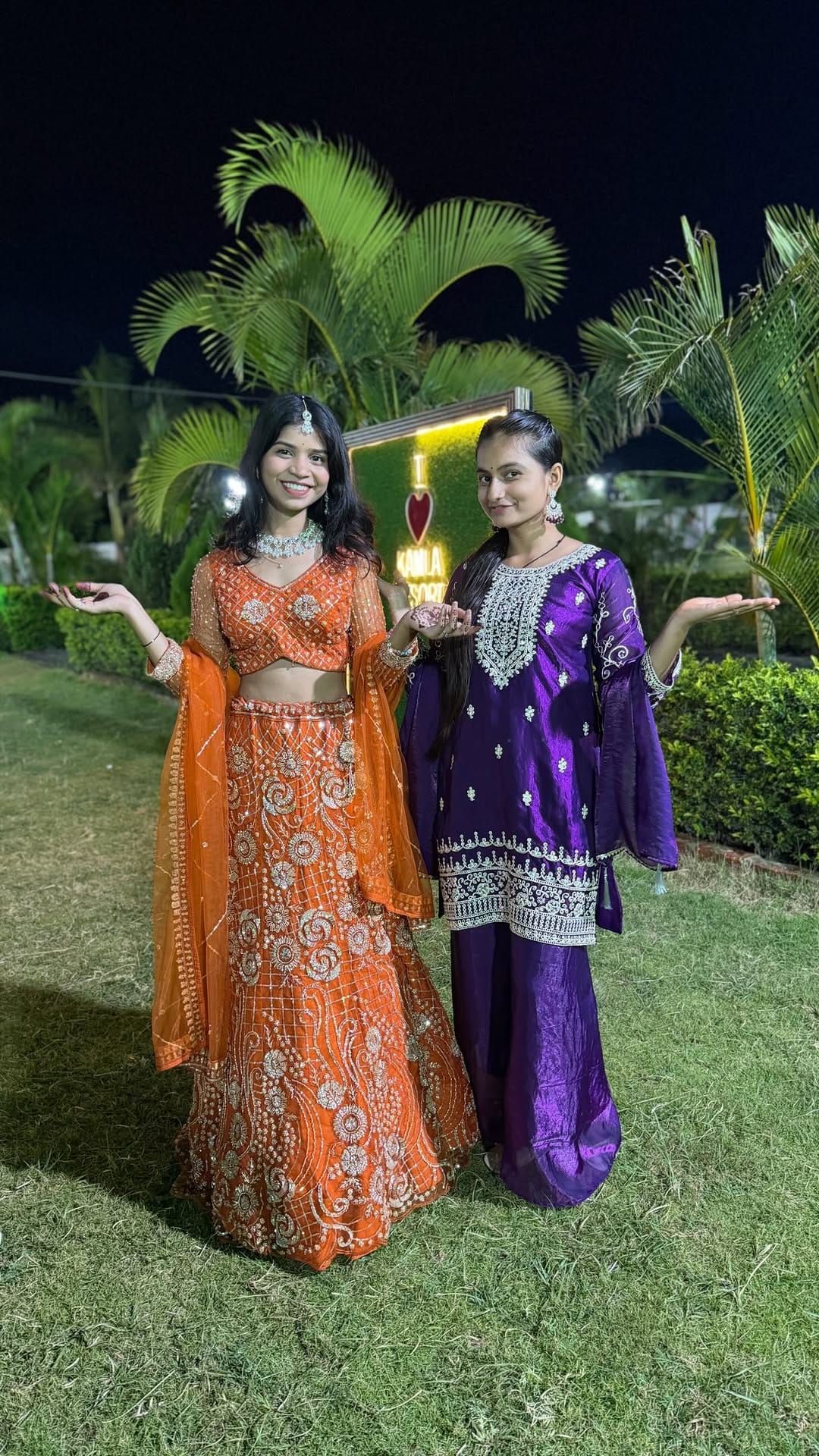 Post 5 by Sharma Mehndi Designer on Instagram (video)