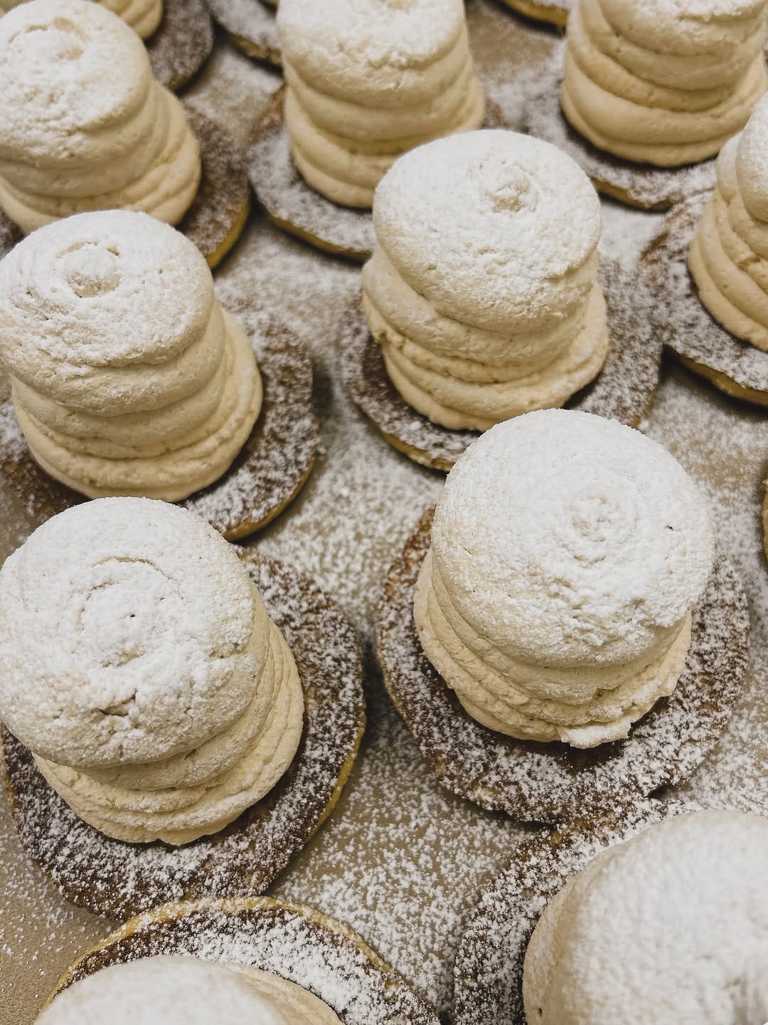 Post 2 by 生どら焼き専門店creamsand Nagi〜凪〜 on Instagram (carousel)
