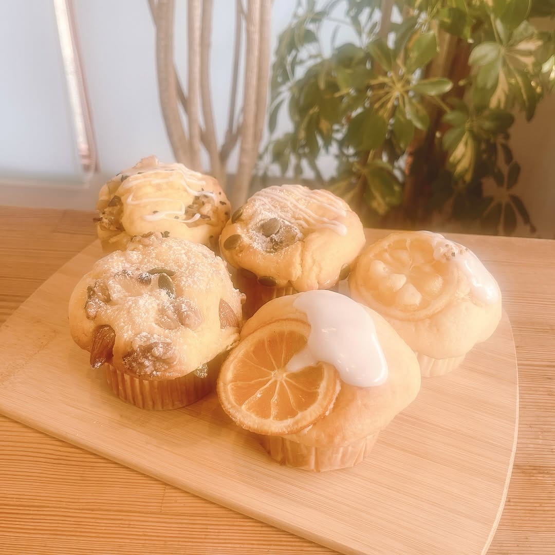 Post 2 by Petitpasシフォンと焼き菓子のお店 on Instagram (carousel)