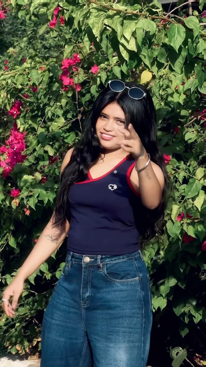 Post 5 by فاندانا 🌸 on Instagram (video)