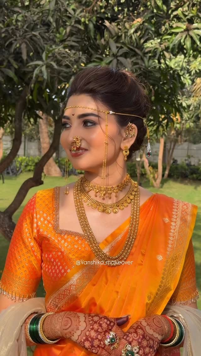 Post 8 by Makeover_by_Vanshika_Tare on Instagram (video)