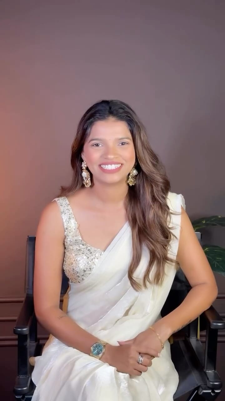 Post 10 by Makeover_by_Vanshika_Tare on Instagram (video)