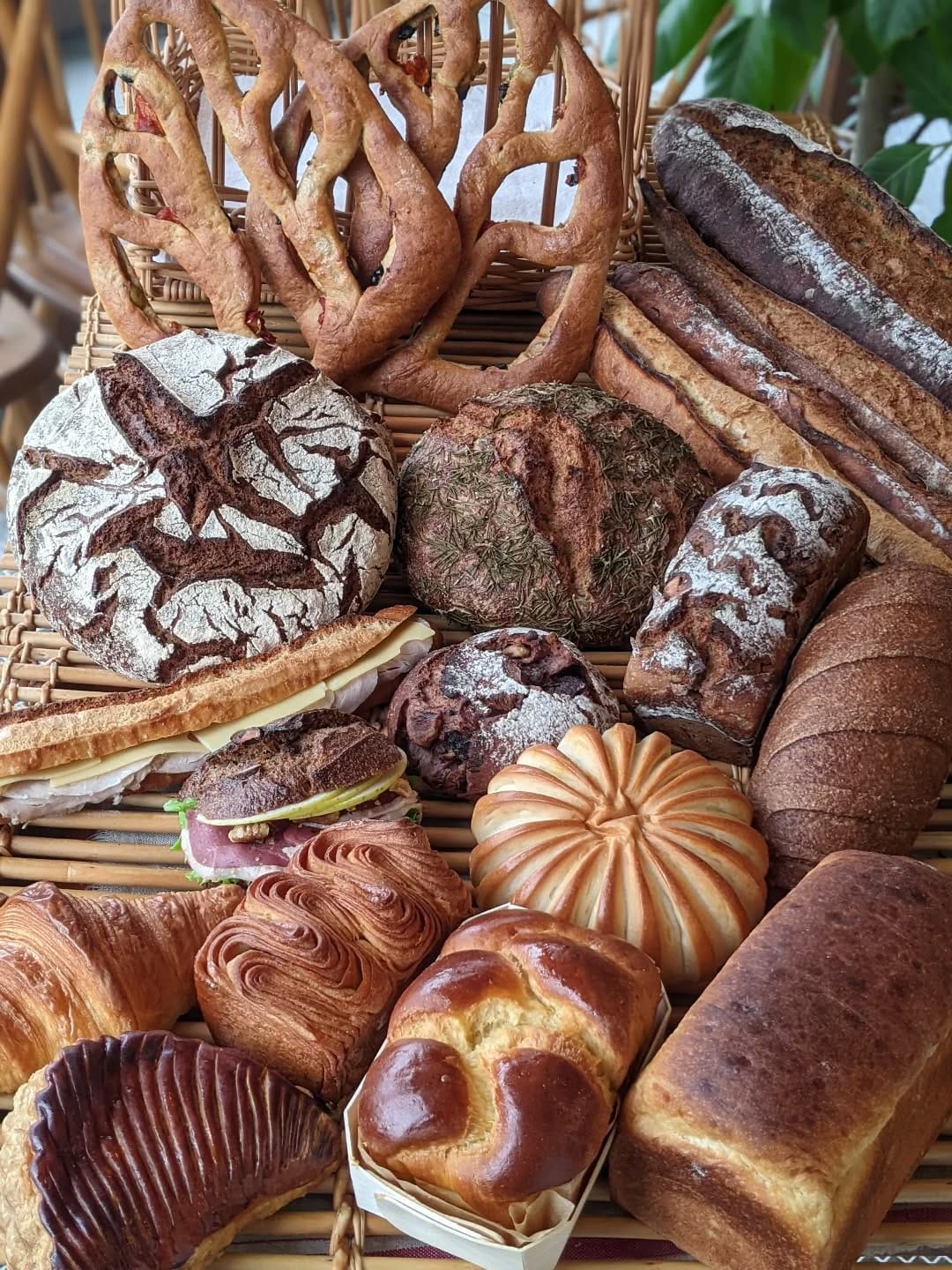 Post 9 by BoulangerieADACHI on Instagram (image)