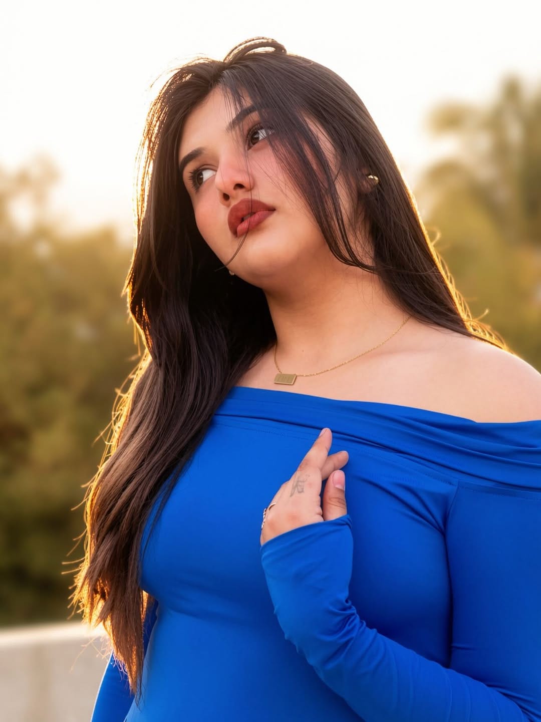 Post 4 by ARPITAA ❤️‍🔥 on Instagram (carousel)