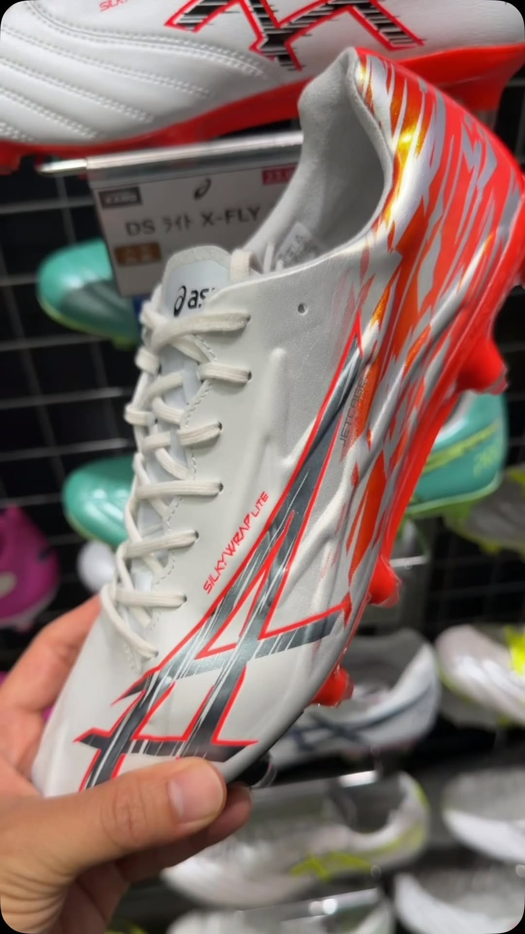 Post 4 by FOOT BOOTS【フットブーツ】サッカースパイク on Instagram (video)