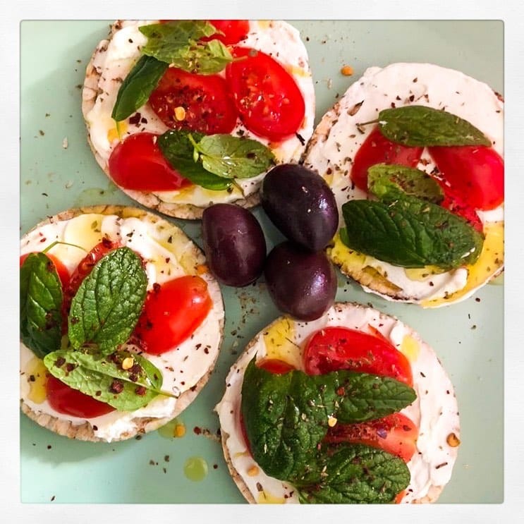 Post 2 by Lemon Laimoon on Instagram (image)