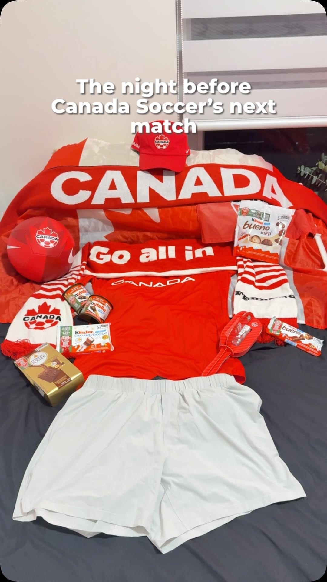 Post 5 by Kinder Bueno Canada on Instagram (video)